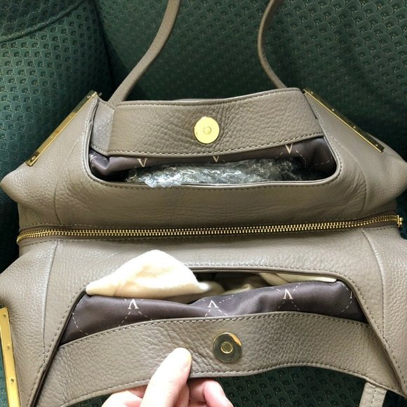 Vince Camuto - Tina Tote - Picture 5 of 5